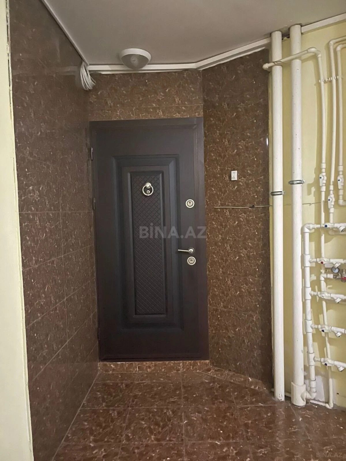 Kirayə verilir 3 otaqlı mənzil 136 m²