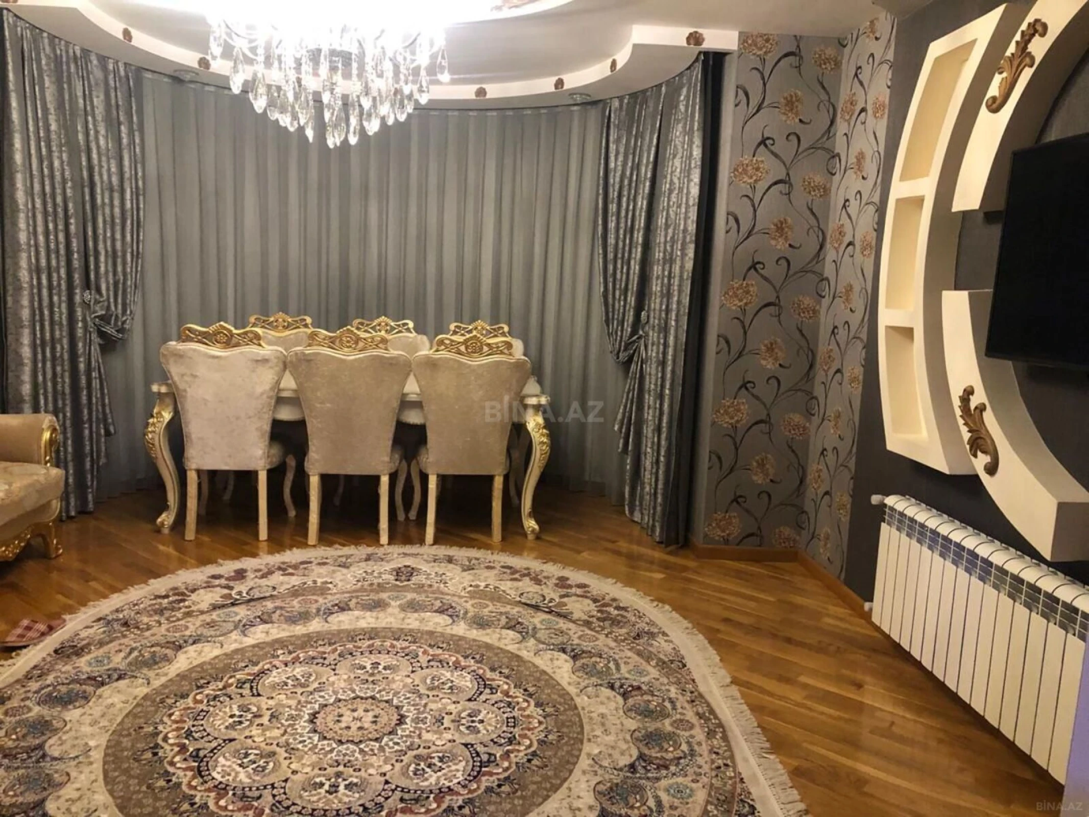 Kirayə verilir 3 otaqlı mənzil 136 m²