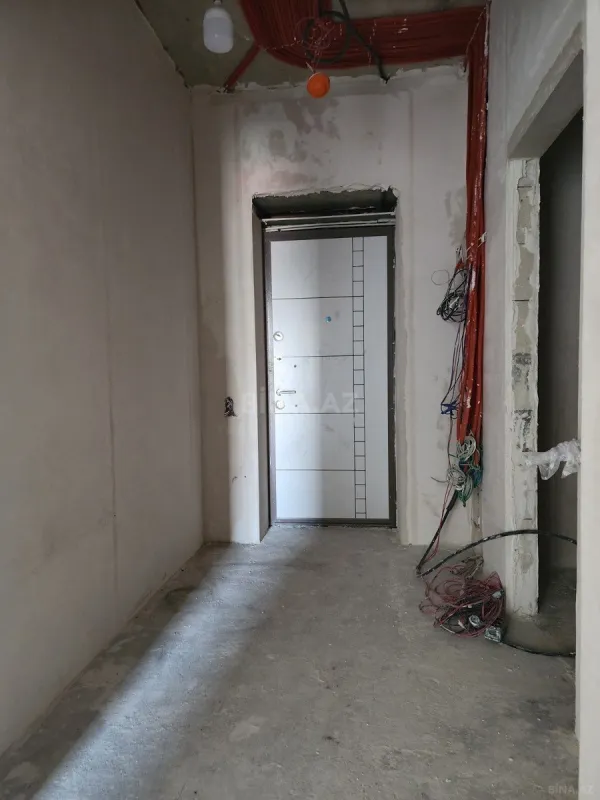 Satılır 3 otaqlı mənzil 148 m²
