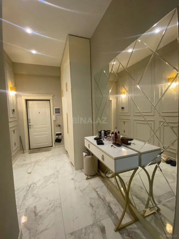 Kirayə verilir 3 otaqlı mənzil 110 m²