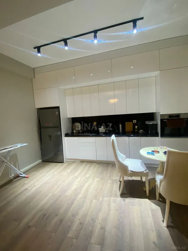 Kirayə verilir 3 otaqlı mənzil 110 m²