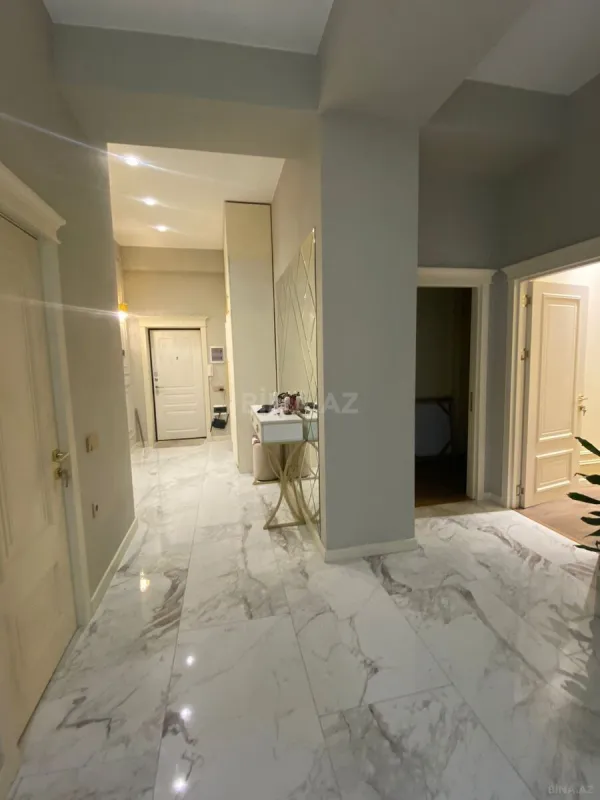 Kirayə verilir 3 otaqlı mənzil 110 m²