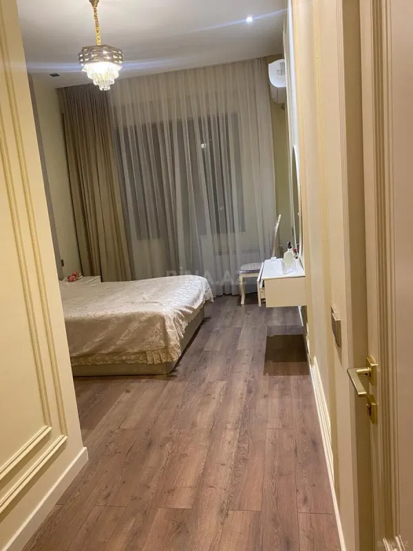 Kirayə verilir 3 otaqlı mənzil 110 m²