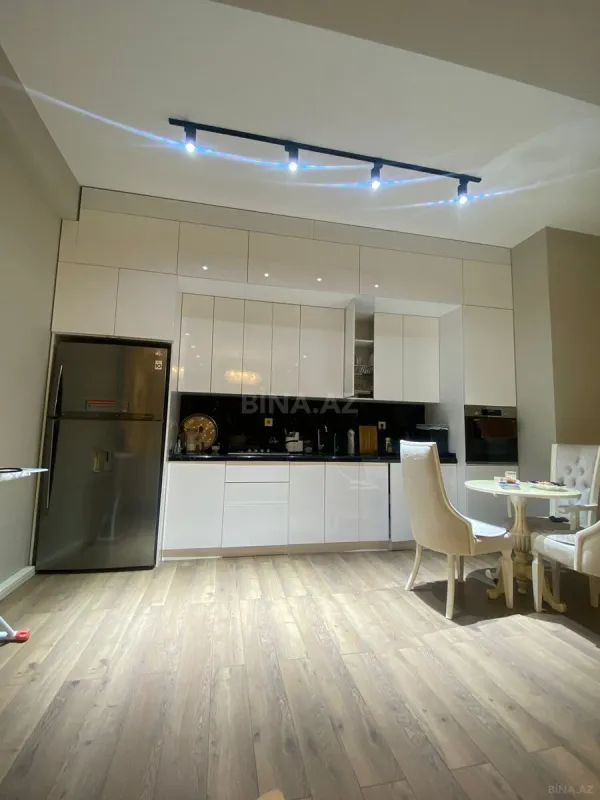 Kirayə verilir 3 otaqlı mənzil 110 m²