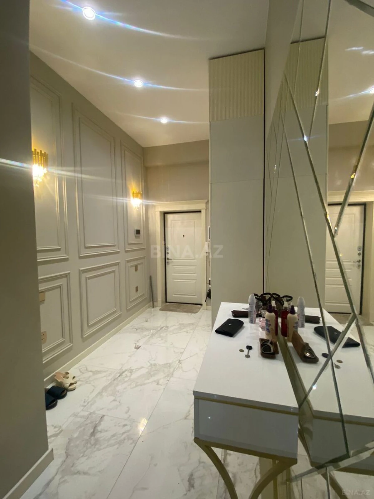 Kirayə verilir 3 otaqlı mənzil 110 m²