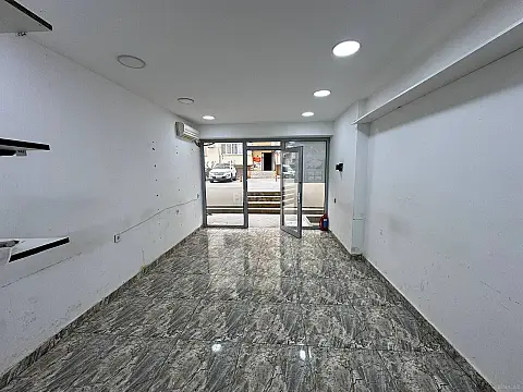 Satılır obyekt 27 m²