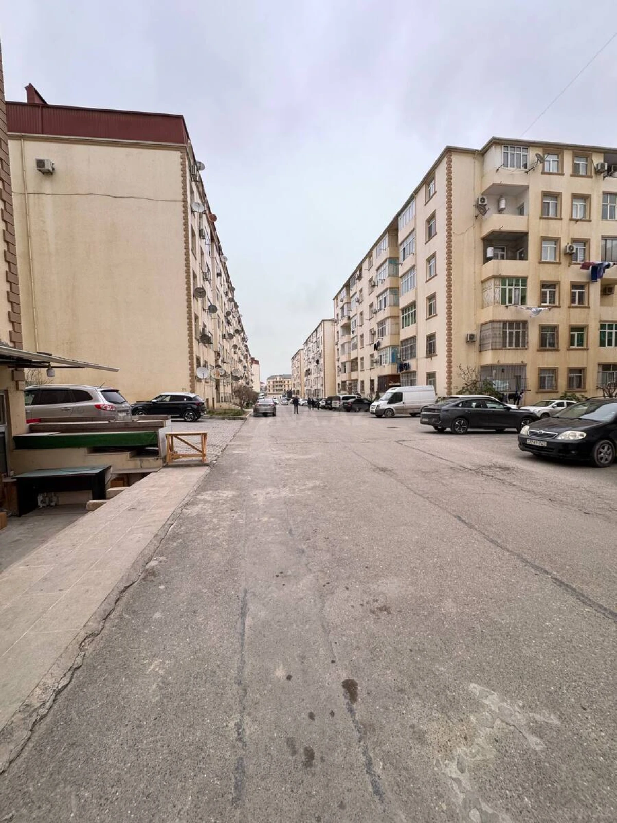 Satılır obyekt 27 m²