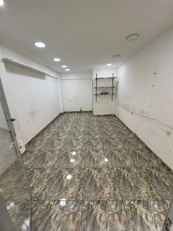 Satılır obyekt 27 m²