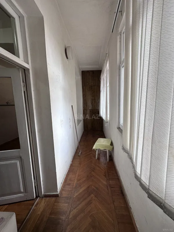 Satılır 4 otaqlı mənzil 110 m²