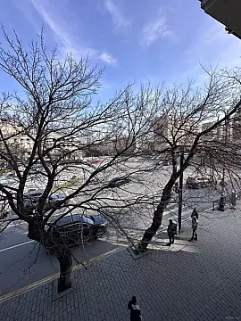 Satılır 4 otaqlı mənzil 110 m²