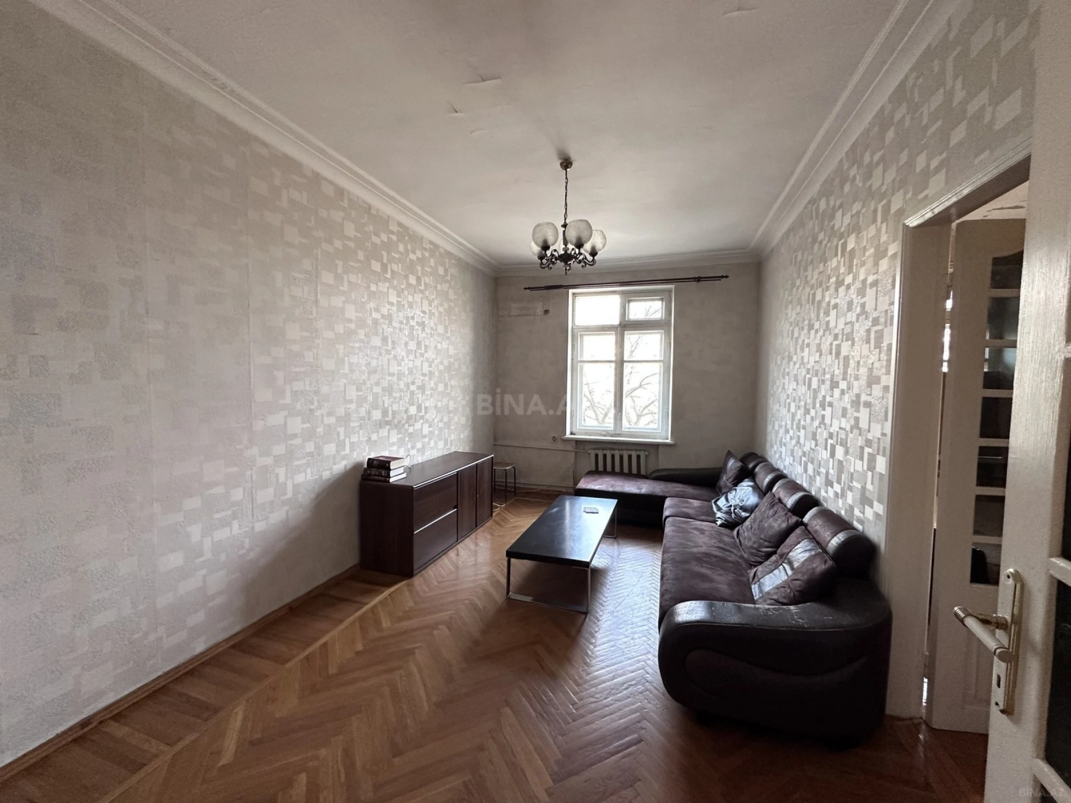 Satılır 4 otaqlı mənzil 110 m²