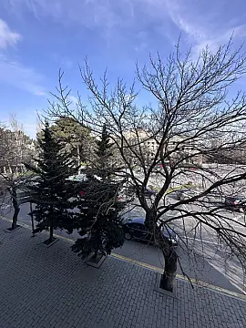 Satılır 4 otaqlı mənzil 110 m²