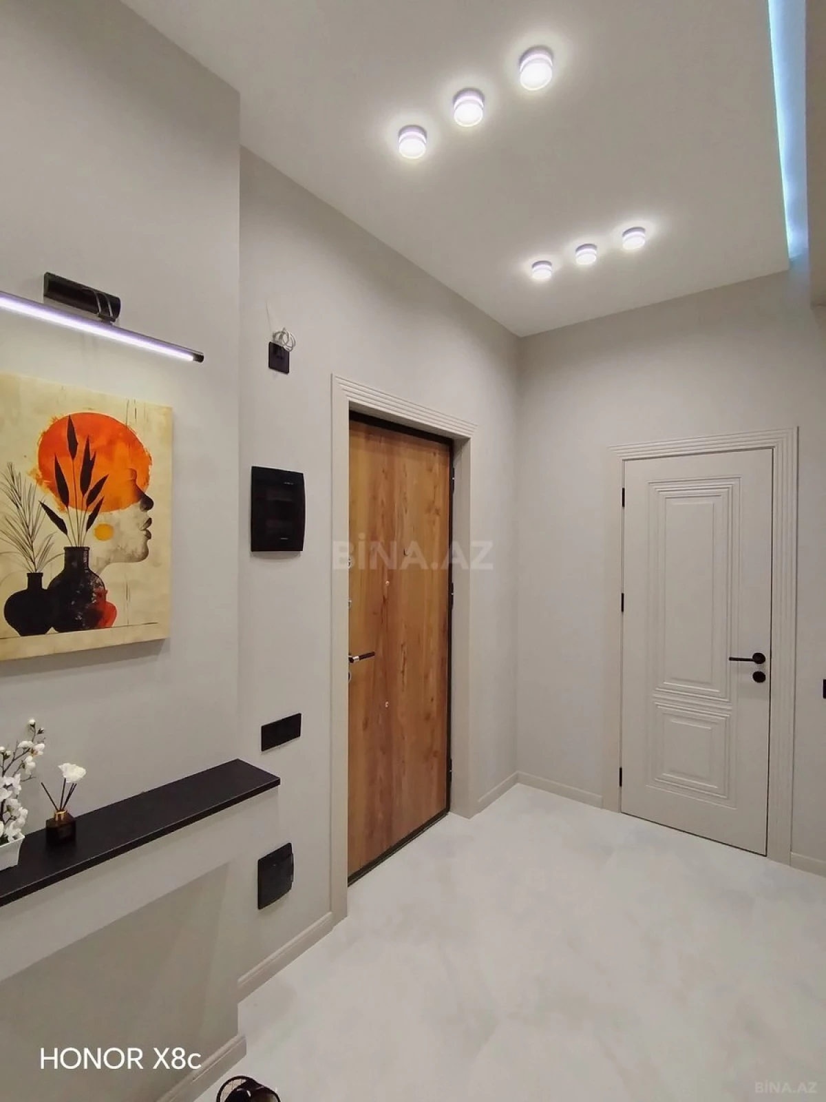 Satılır 2 otaqlı mənzil 55 m²