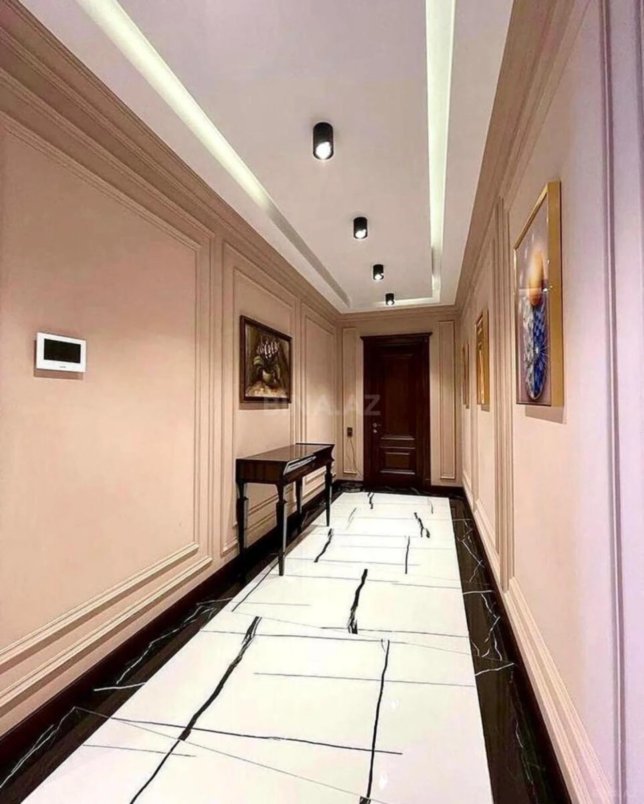 Kirayə verilir 4 otaqlı mənzil 220 m²