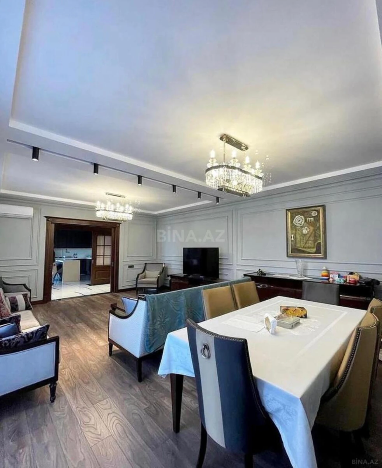 Kirayə verilir 4 otaqlı mənzil 220 m²