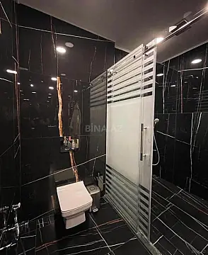 Kirayə verilir 4 otaqlı mənzil 220 m²