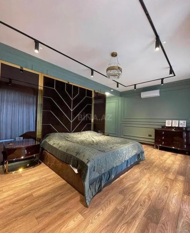 Kirayə verilir 4 otaqlı mənzil 220 m²