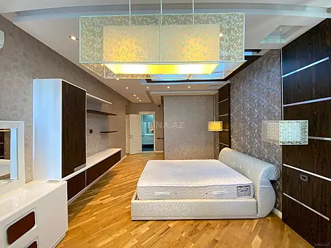 Kirayə verilir 4 otaqlı mənzil 175 m²