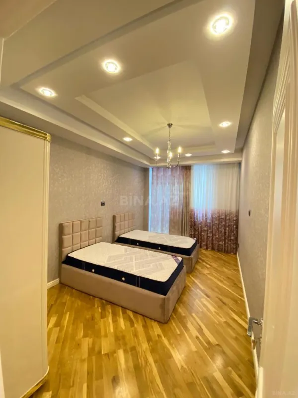 Kirayə verilir 4 otaqlı mənzil 175 m²