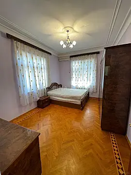 Satılır 6 otaqlı həyət evi 314 m²