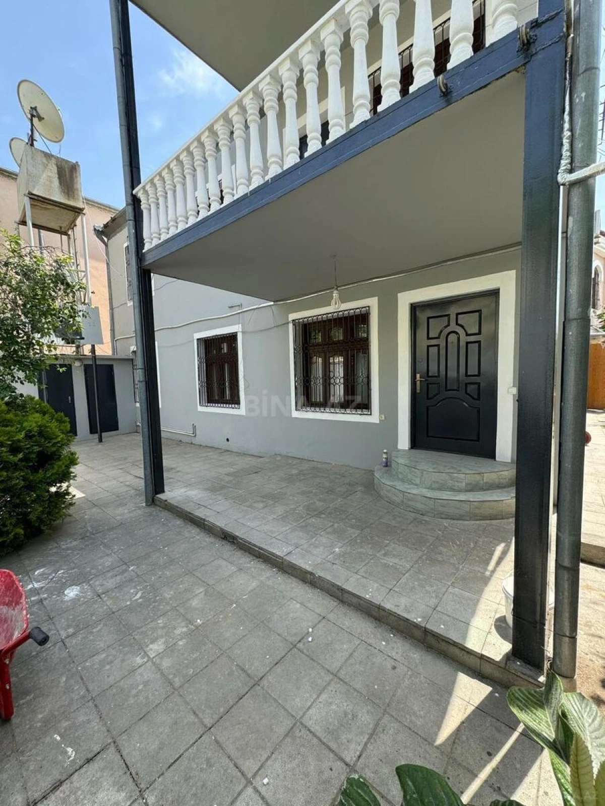 Satılır 6 otaqlı həyət evi 314 m²