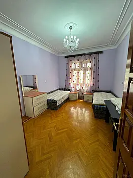 Satılır 6 otaqlı həyət evi 314 m²