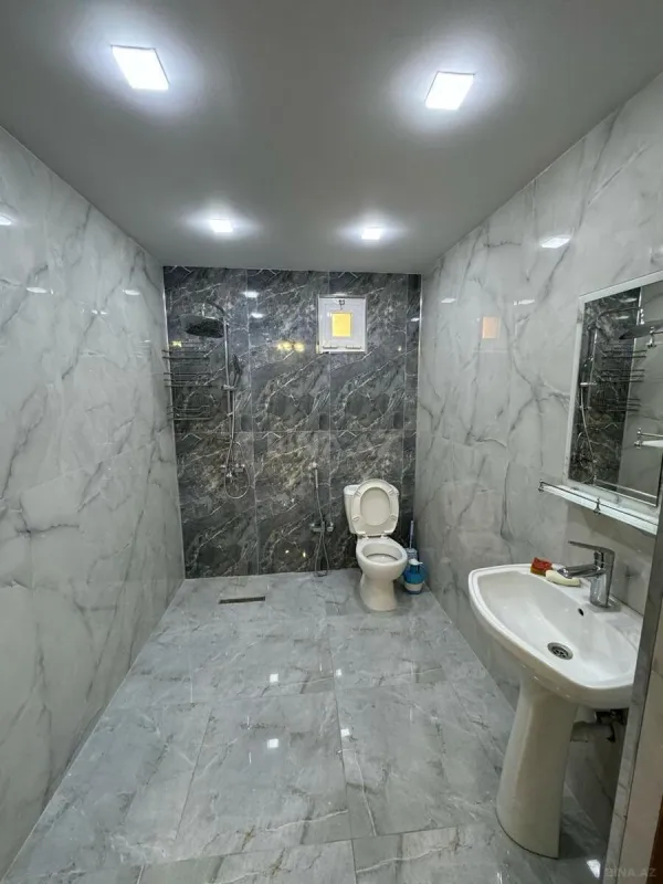 Satılır 6 otaqlı həyət evi 314 m²