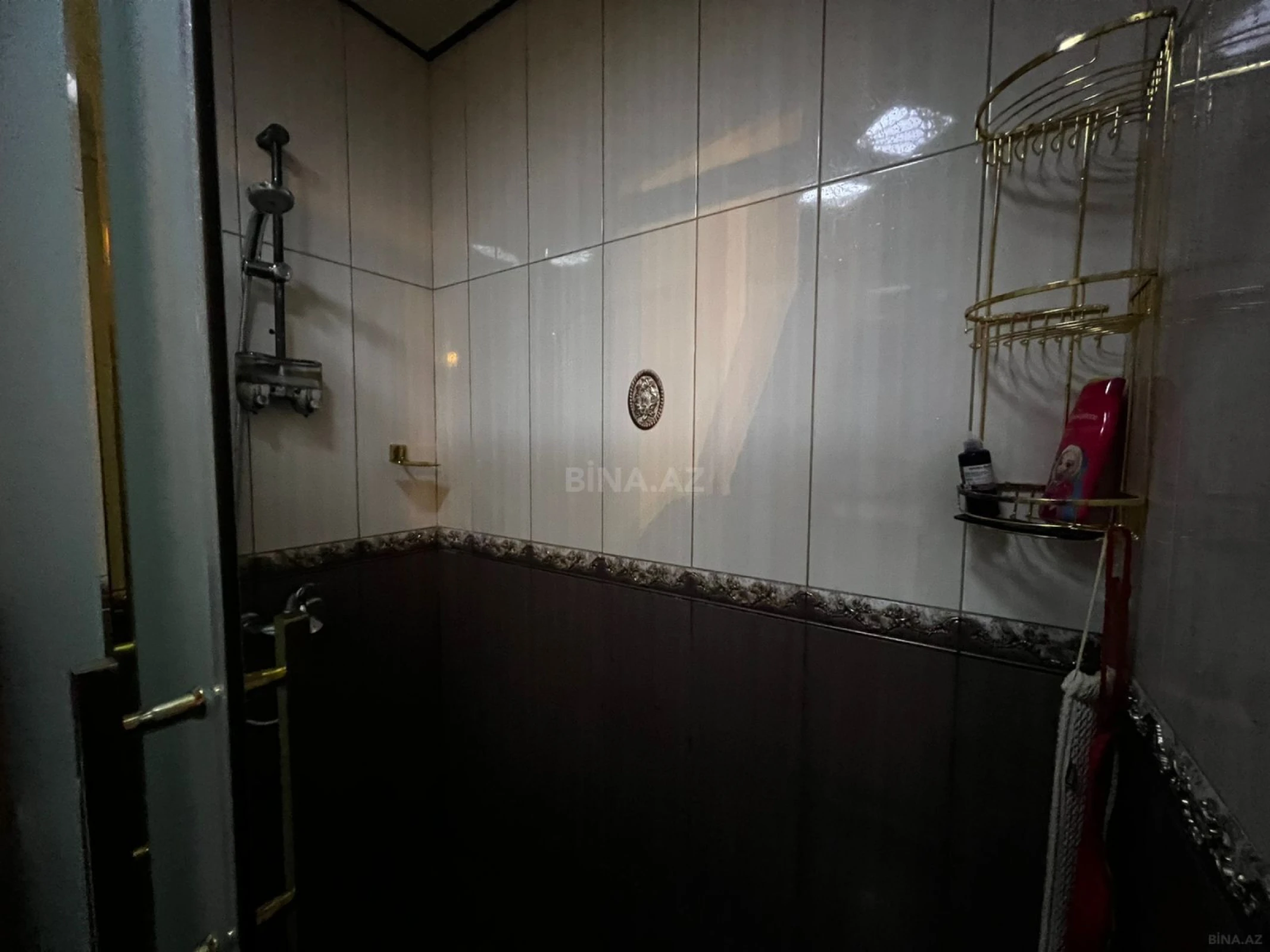 Kirayə verilir 4 otaqlı mənzil 236 m²