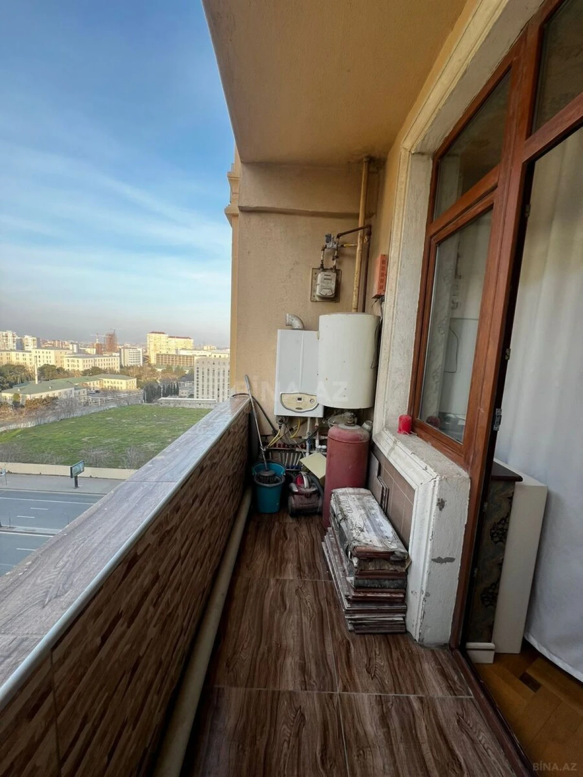 Kirayə verilir 4 otaqlı mənzil 236 m²