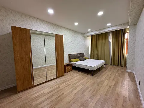 Satılır 3 otaqlı mənzil 95 m²