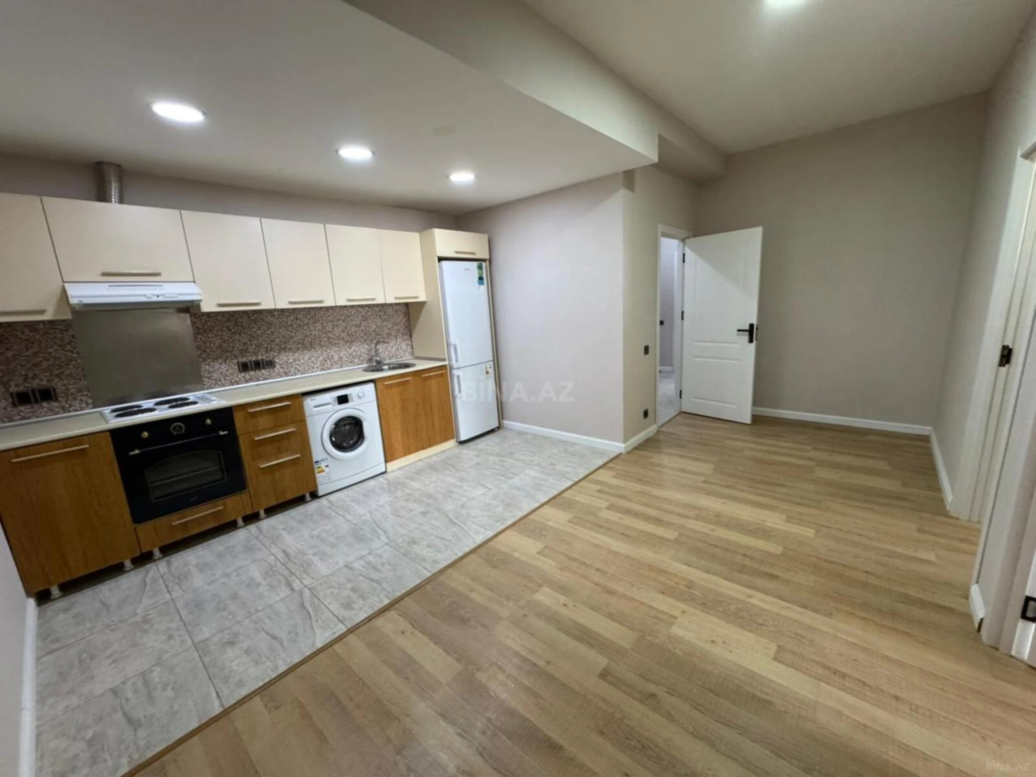 Satılır 3 otaqlı mənzil 95 m²