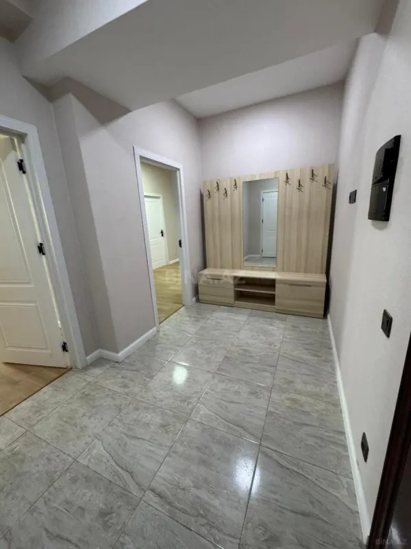 Satılır 3 otaqlı mənzil 95 m²