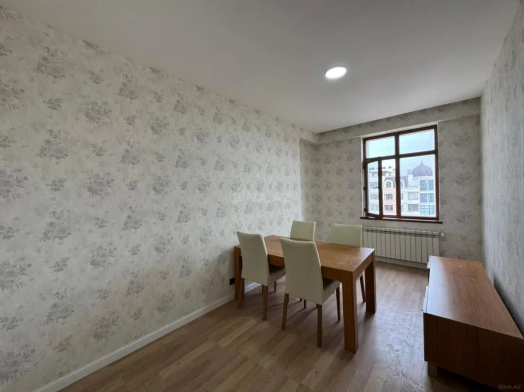 Satılır 3 otaqlı mənzil 95 m²