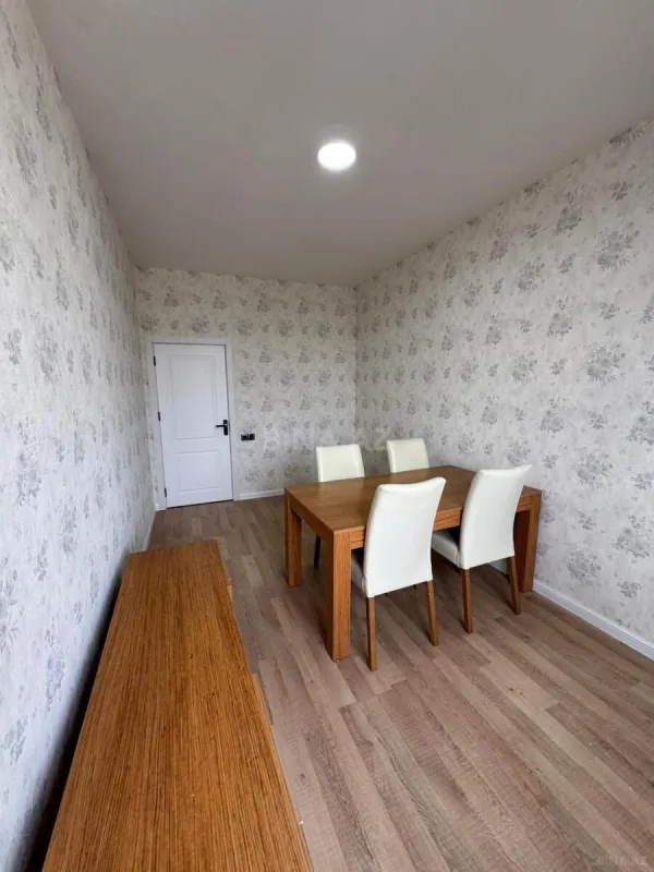 Satılır 3 otaqlı mənzil 95 m²