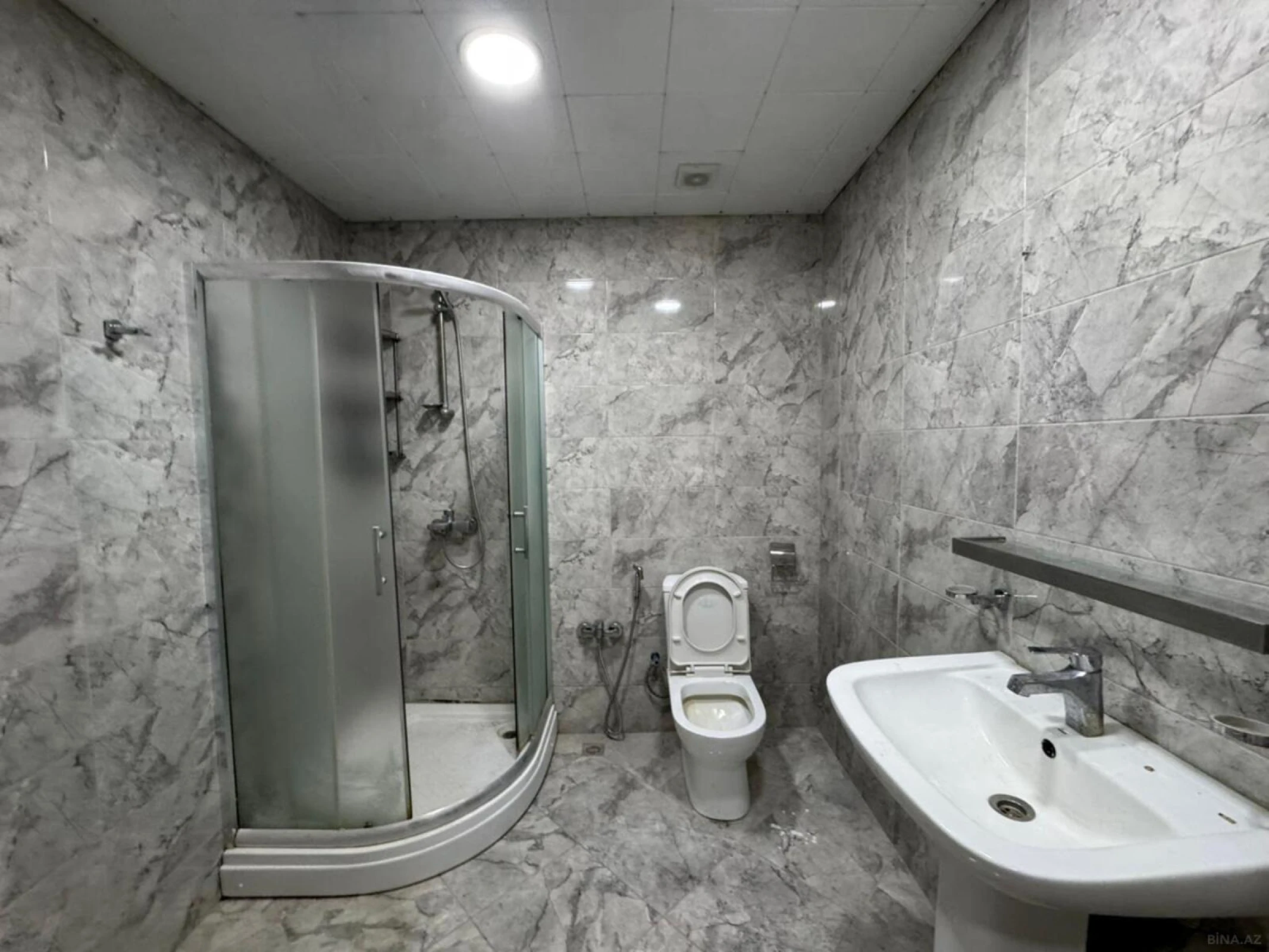 Satılır 3 otaqlı mənzil 95 m²