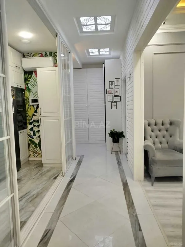 Satılır 3 otaqlı mənzil 96 m²