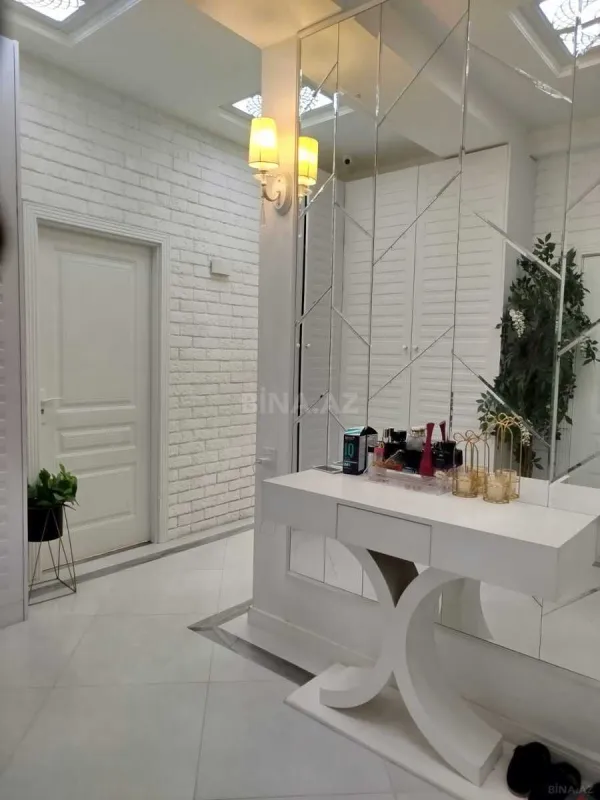 Satılır 3 otaqlı mənzil 96 m²
