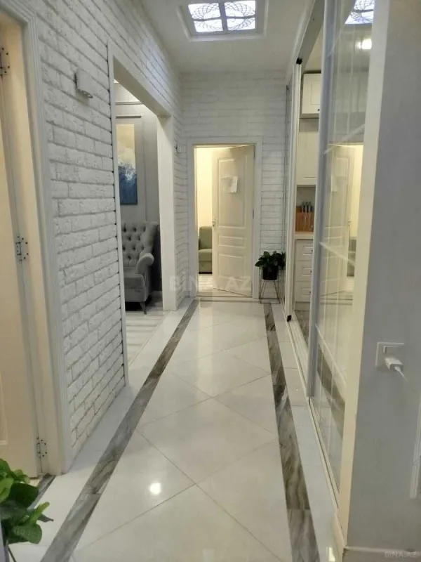 Satılır 3 otaqlı mənzil 96 m²