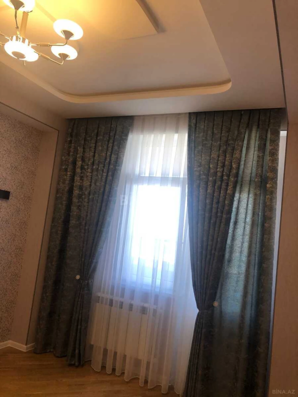 Satılır 2 otaqlı mənzil 60 m²
