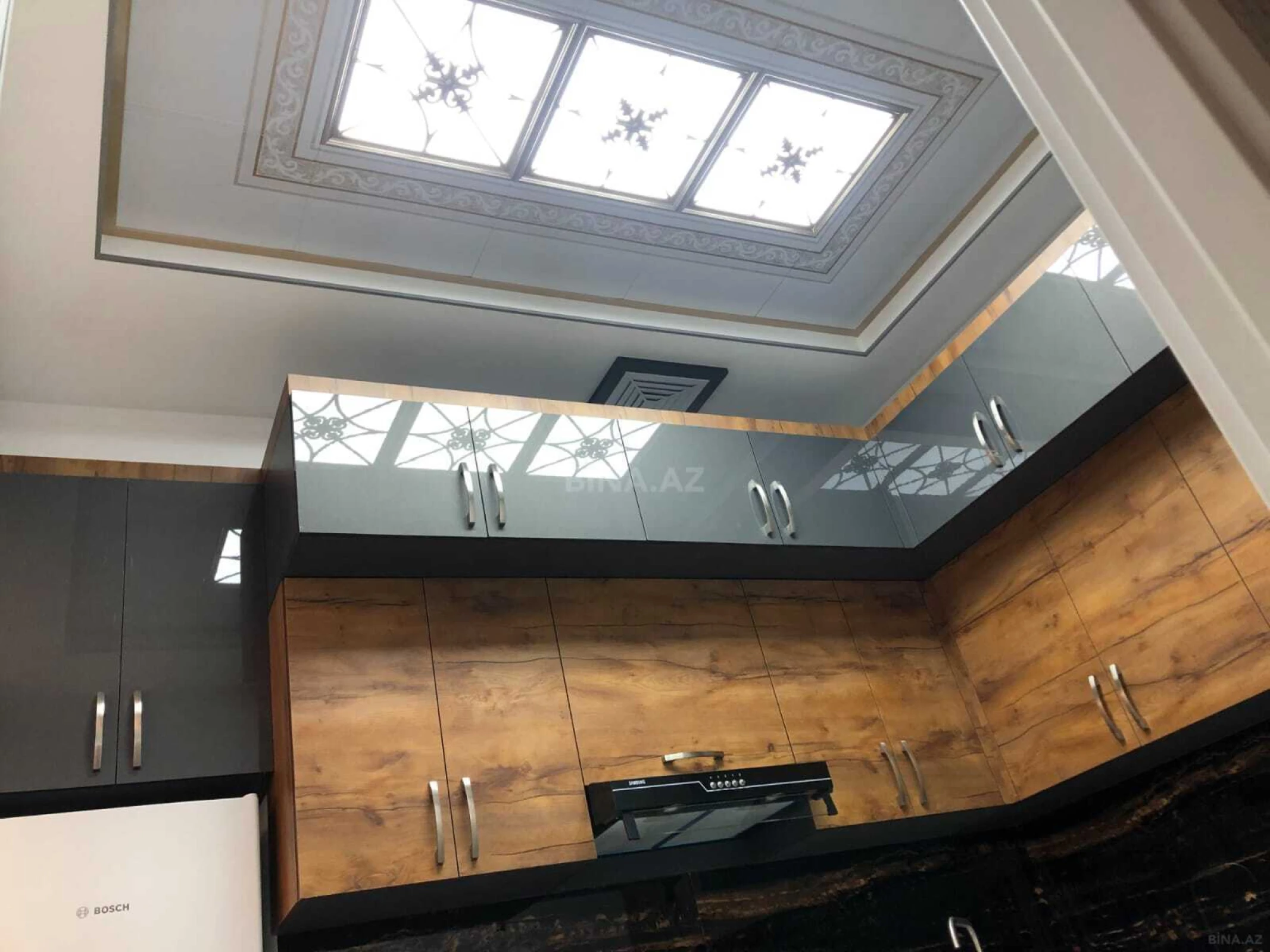 Satılır 2 otaqlı mənzil 60 m²