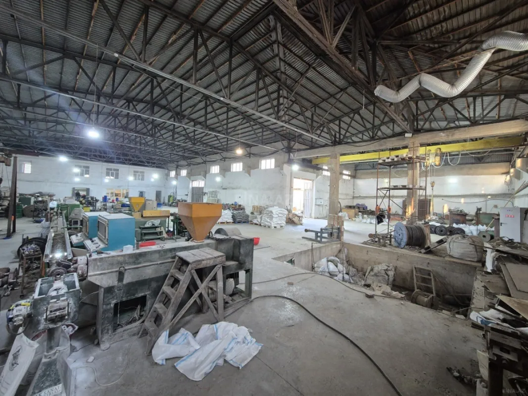 Satılır obyekt 2000 m²