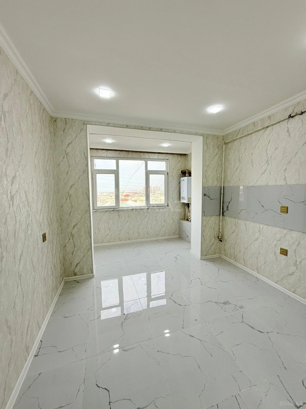 Satılır 2 otaqlı mənzil 73 m²