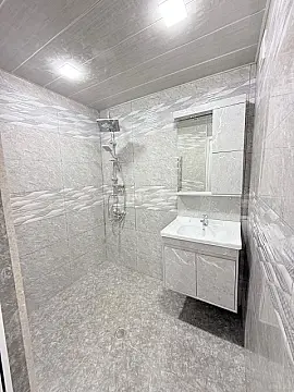 Satılır 2 otaqlı mənzil 73 m²