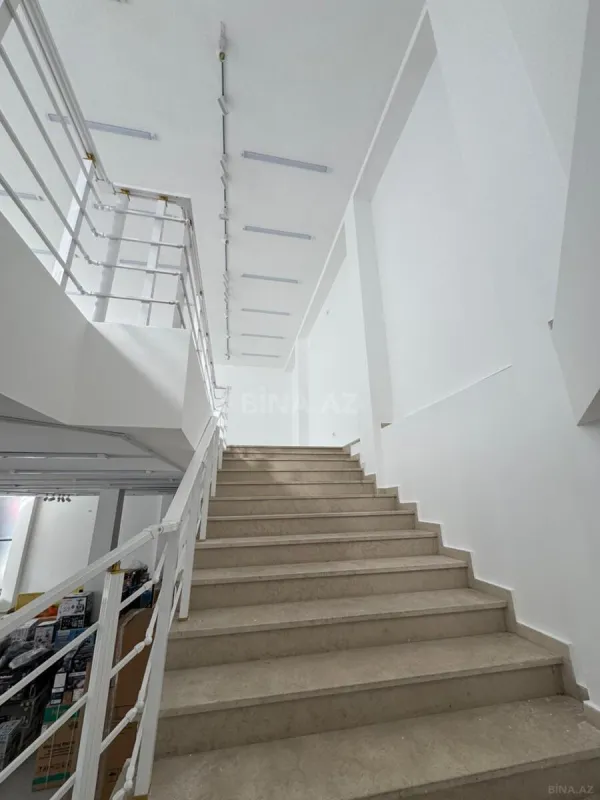 Kirayə verilir obyekt 200 m²