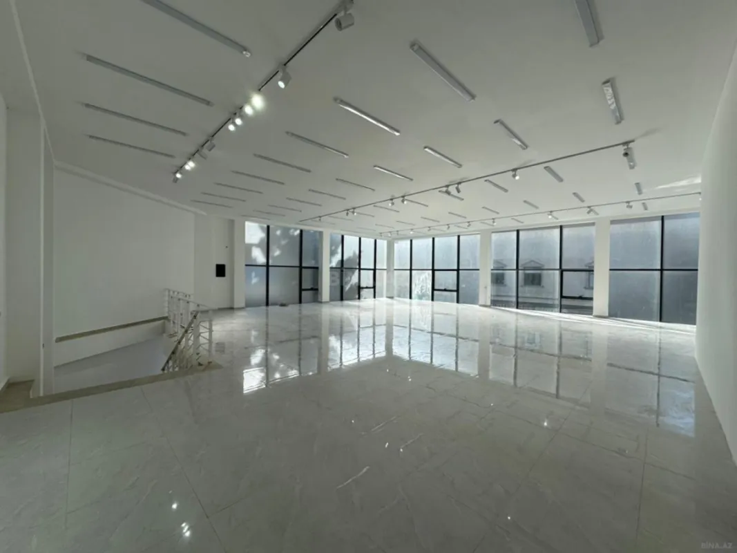 Kirayə verilir obyekt 200 m²