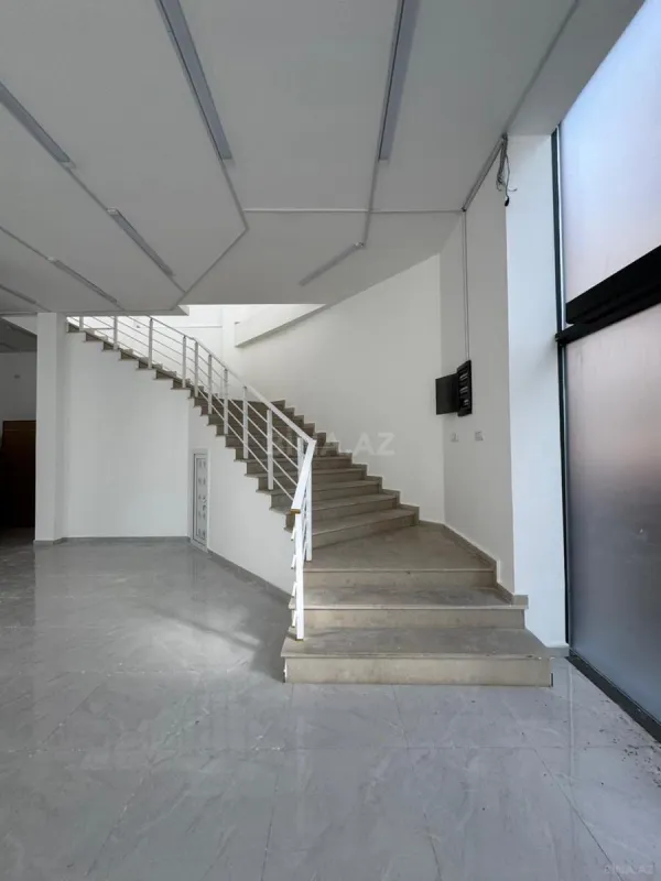 Kirayə verilir obyekt 200 m²