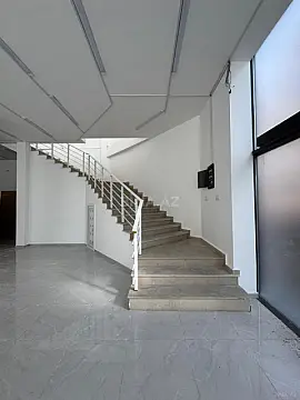 Kirayə verilir obyekt 200 m²