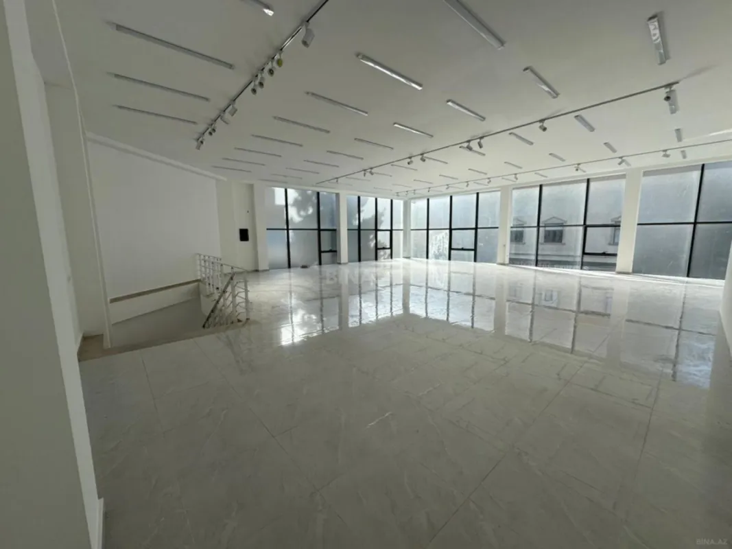 Kirayə verilir obyekt 200 m²