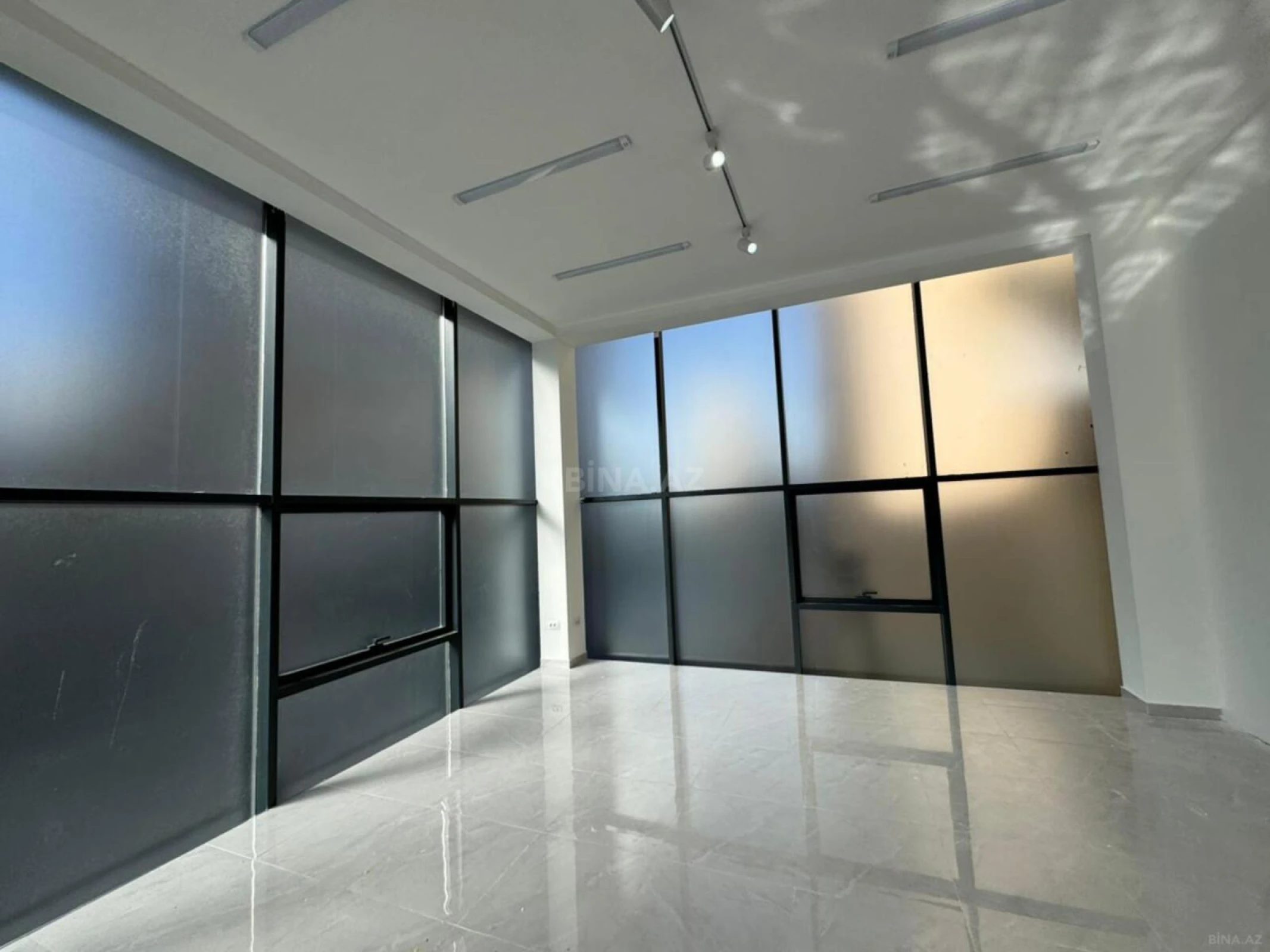 Kirayə verilir obyekt 200 m²