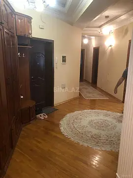 Satılır 4 otaqlı mənzil 191.4 m²